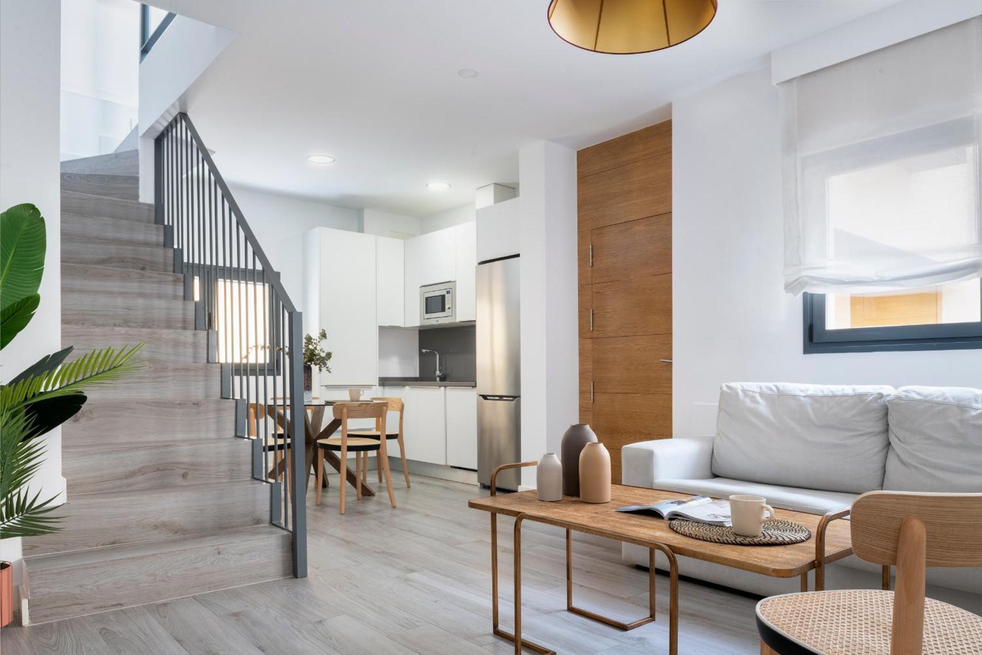 Suites Maestranza - Herreria By Magno Apartments Севиля Екстериор снимка