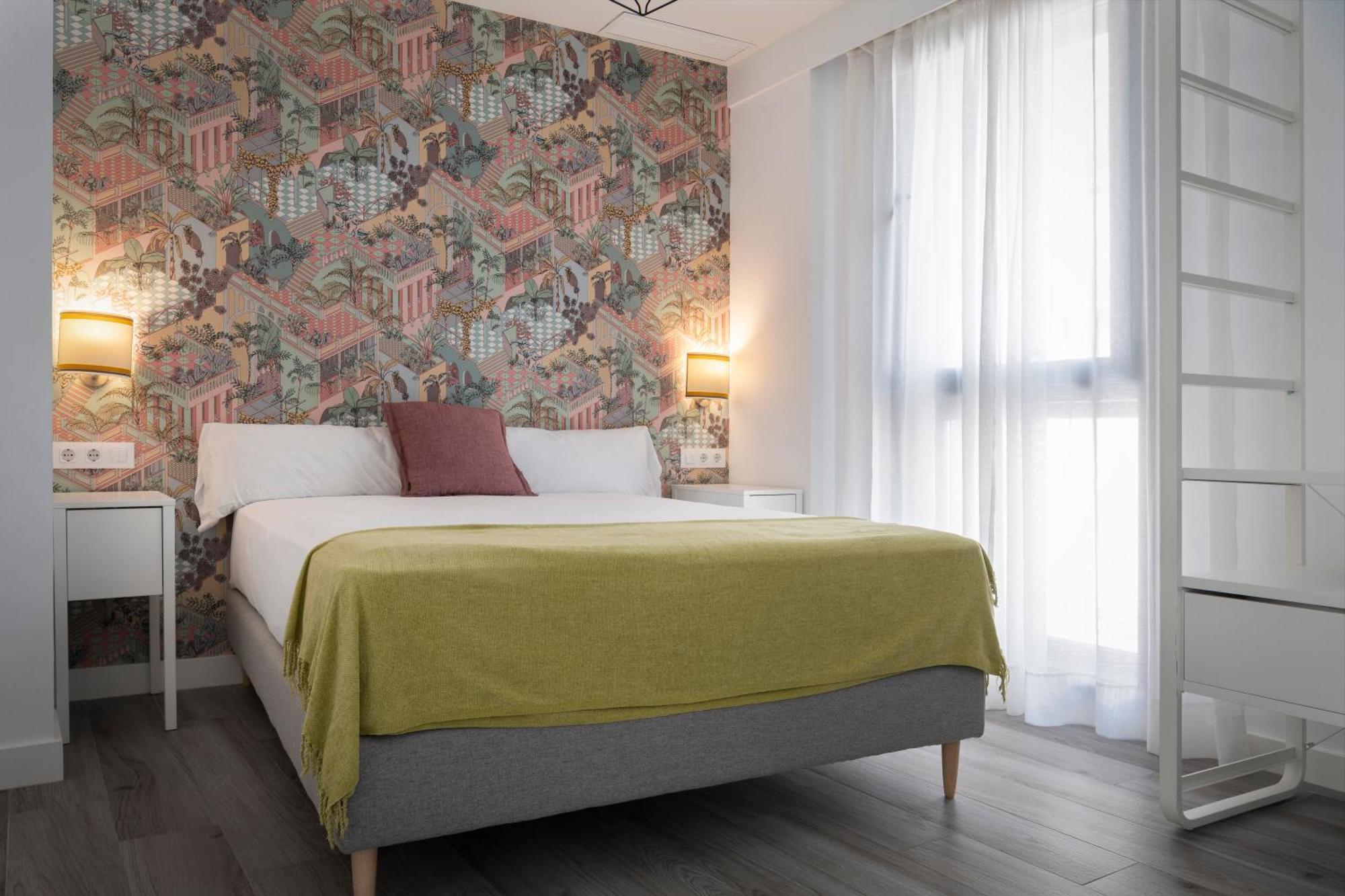 Suites Maestranza - Herreria By Magno Apartments Севиля Екстериор снимка