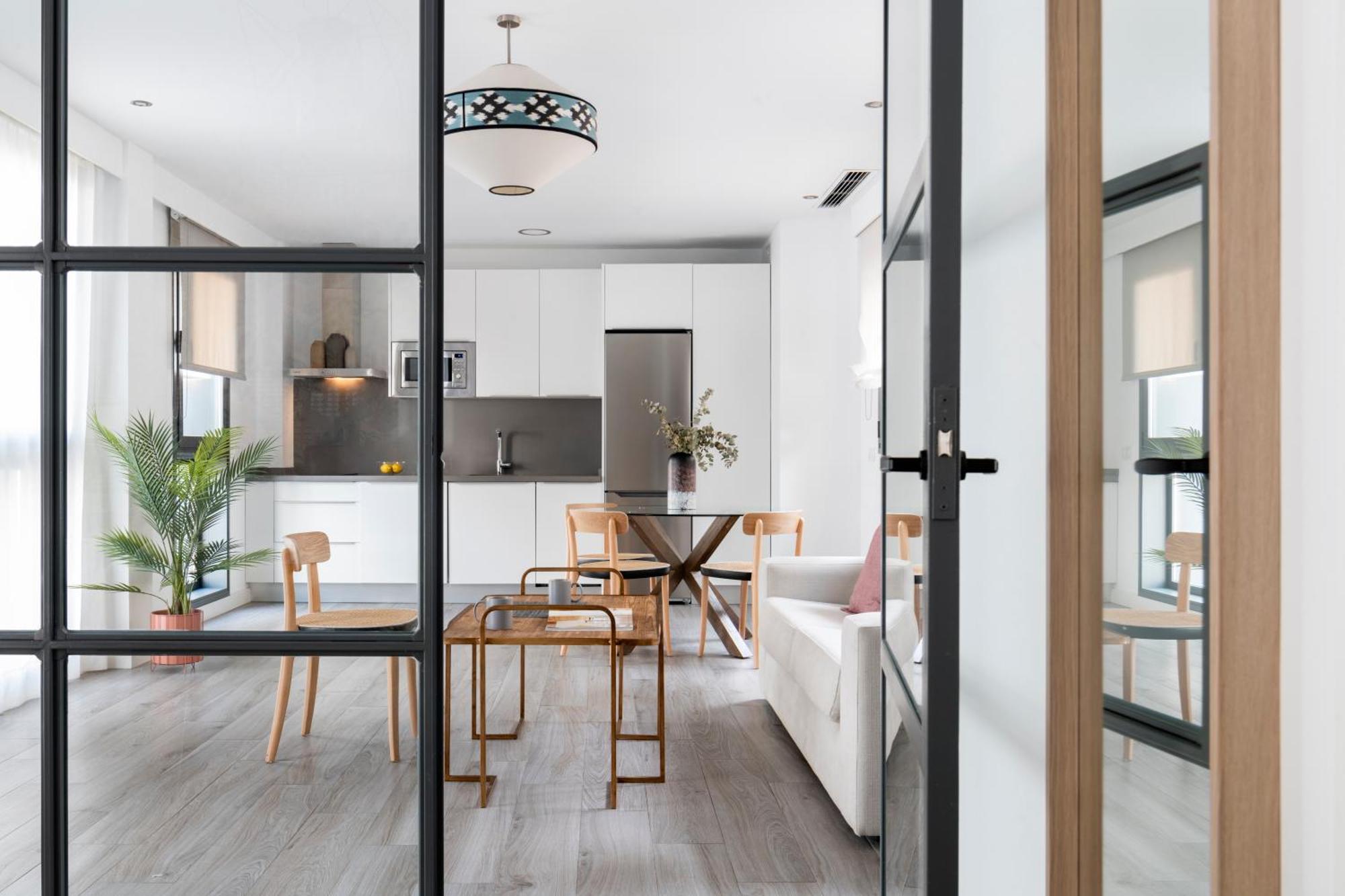 Suites Maestranza - Herreria By Magno Apartments Севиля Екстериор снимка