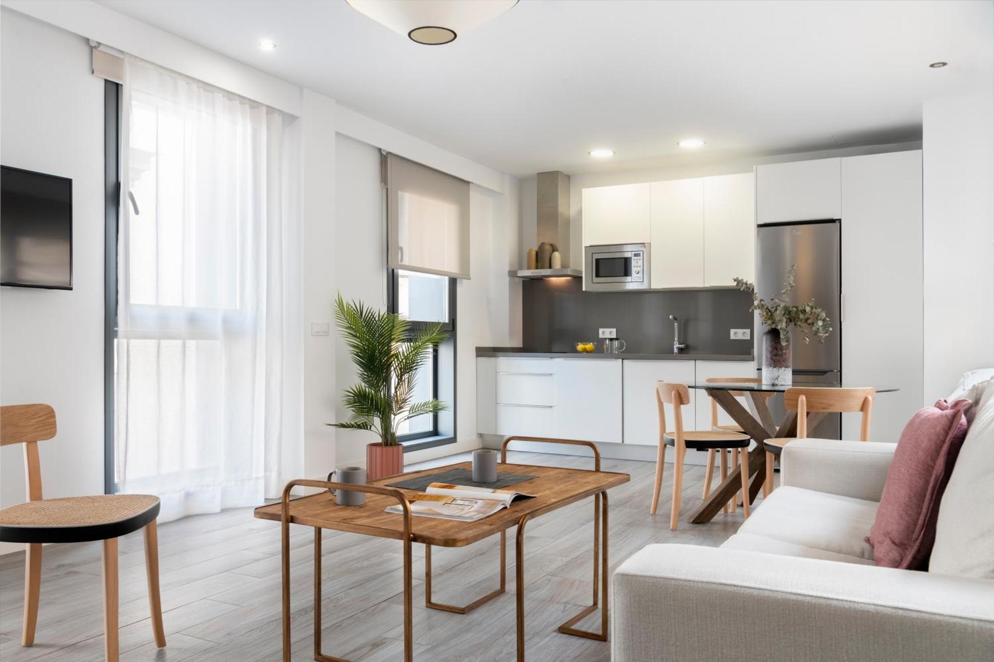 Suites Maestranza - Herreria By Magno Apartments Севиля Екстериор снимка